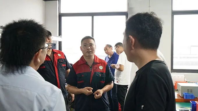 热烈祝贺「实习基地暨热传感研究联合实验室」揭牌成立! 億彩温度传感器